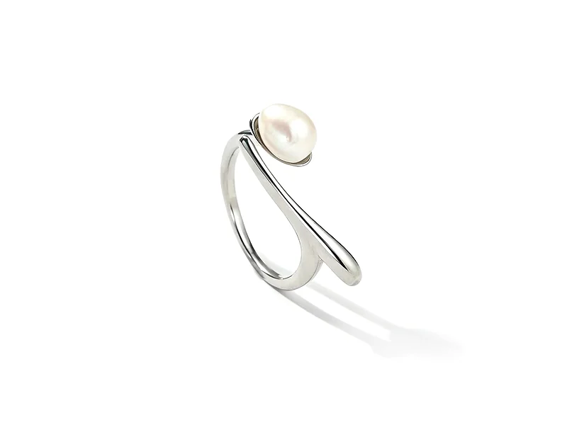Elegant Single Pearl