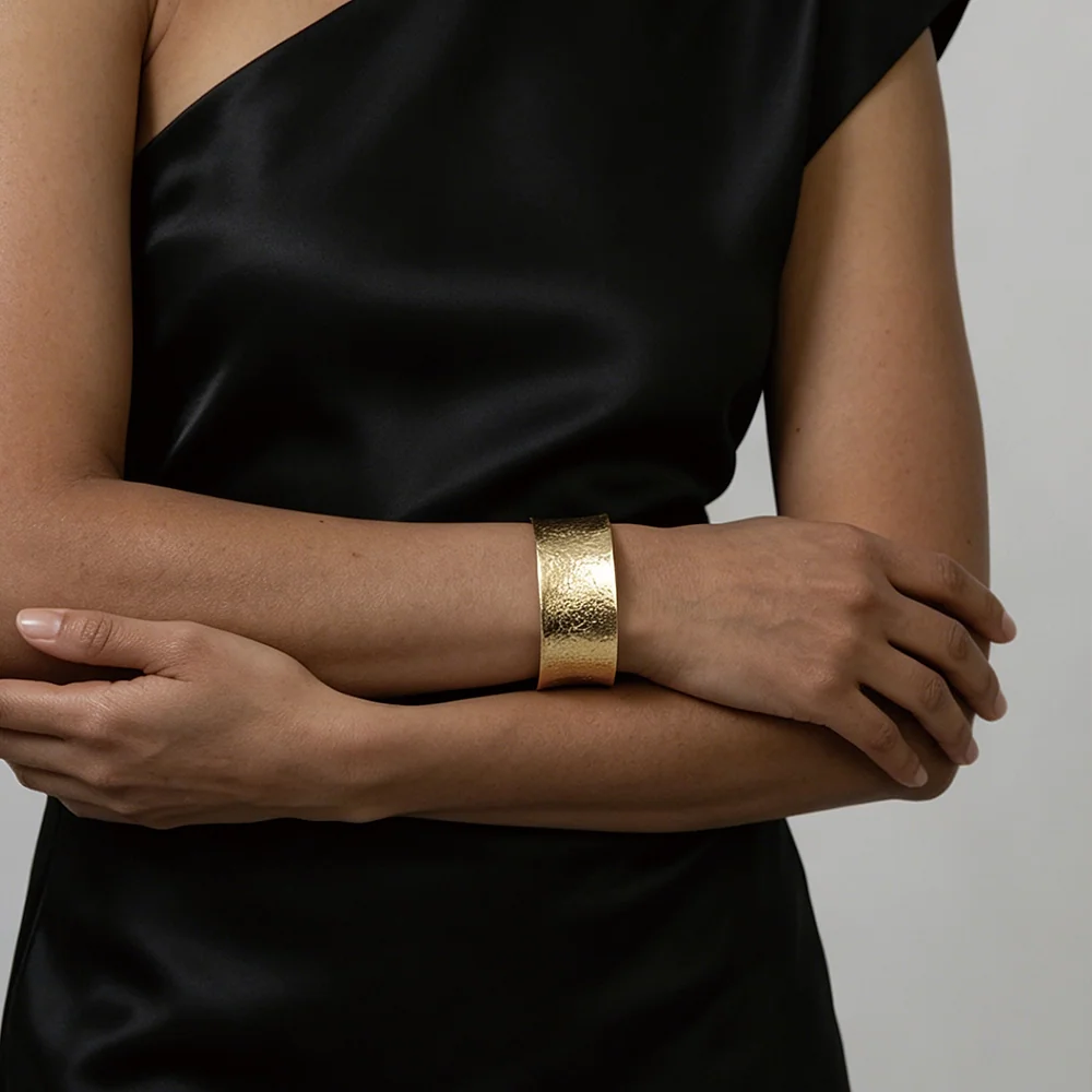 Pulsera de oro martillado - 2