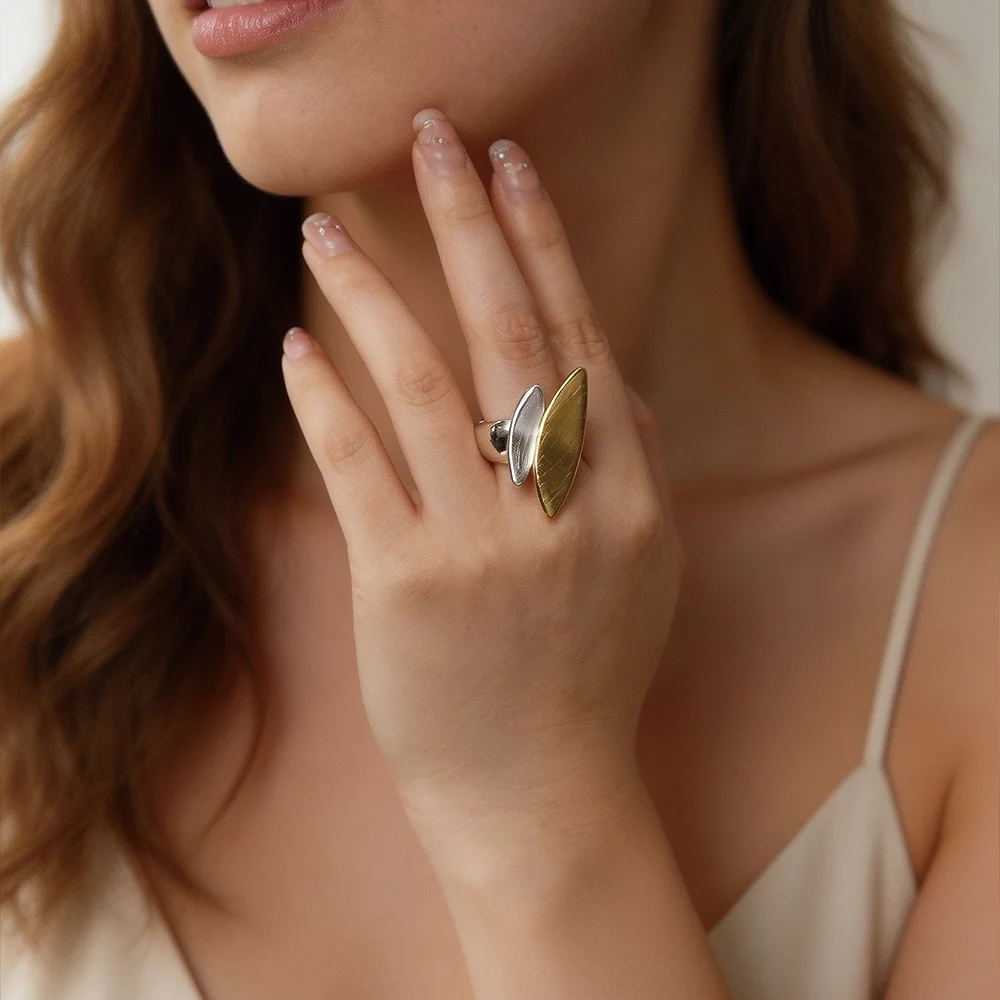 Asymmetric Oval Statement - 2