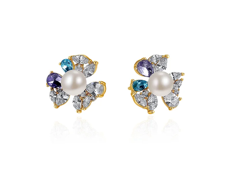Clou d'oreille floral perle